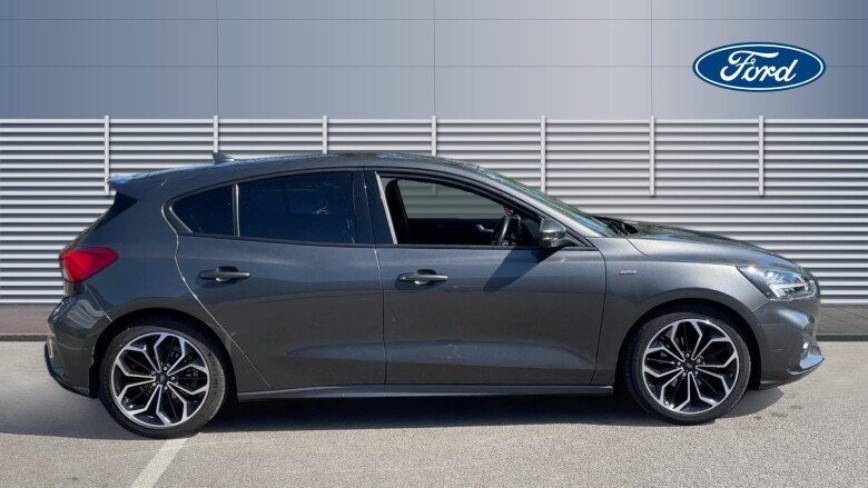 Ford Focus 1.0 EcoBoost Hybrid mHEV 125 ST-Line X Edition 5dr Petrol Hatchback